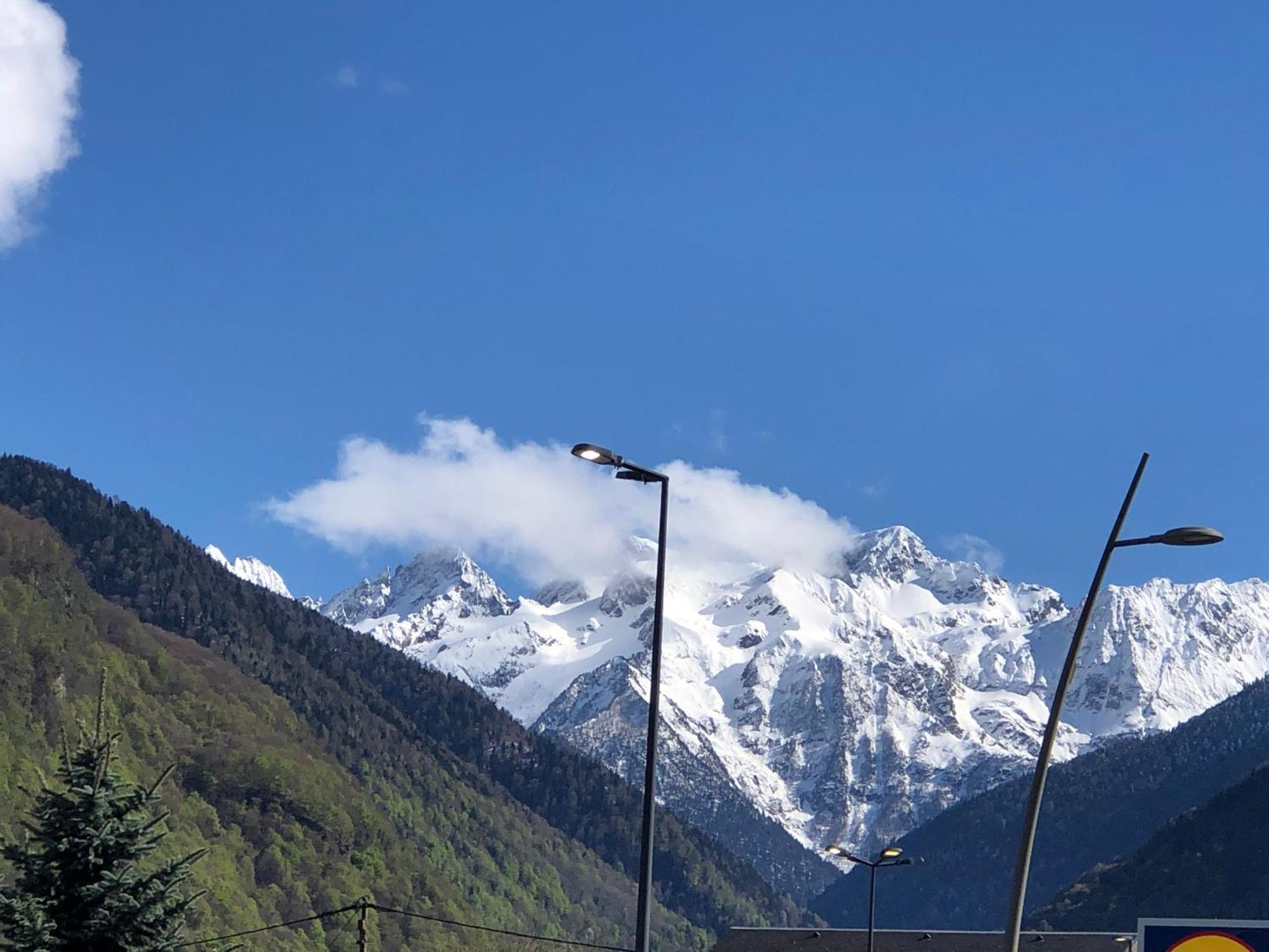 Appart T 3 Bagneres-De-Luchon Vue Montagne - Piscine Mi Juin Kültér fotó